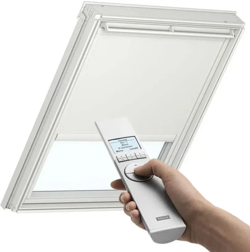 Затемнююча штора на сонячній батареї VELUX DSL (blackout)